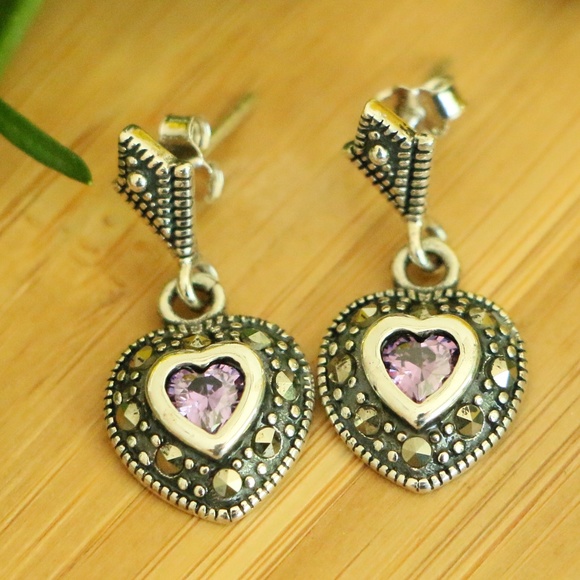 925Sterling silver marcasite heart dangle earrings - Picture 2 of 6